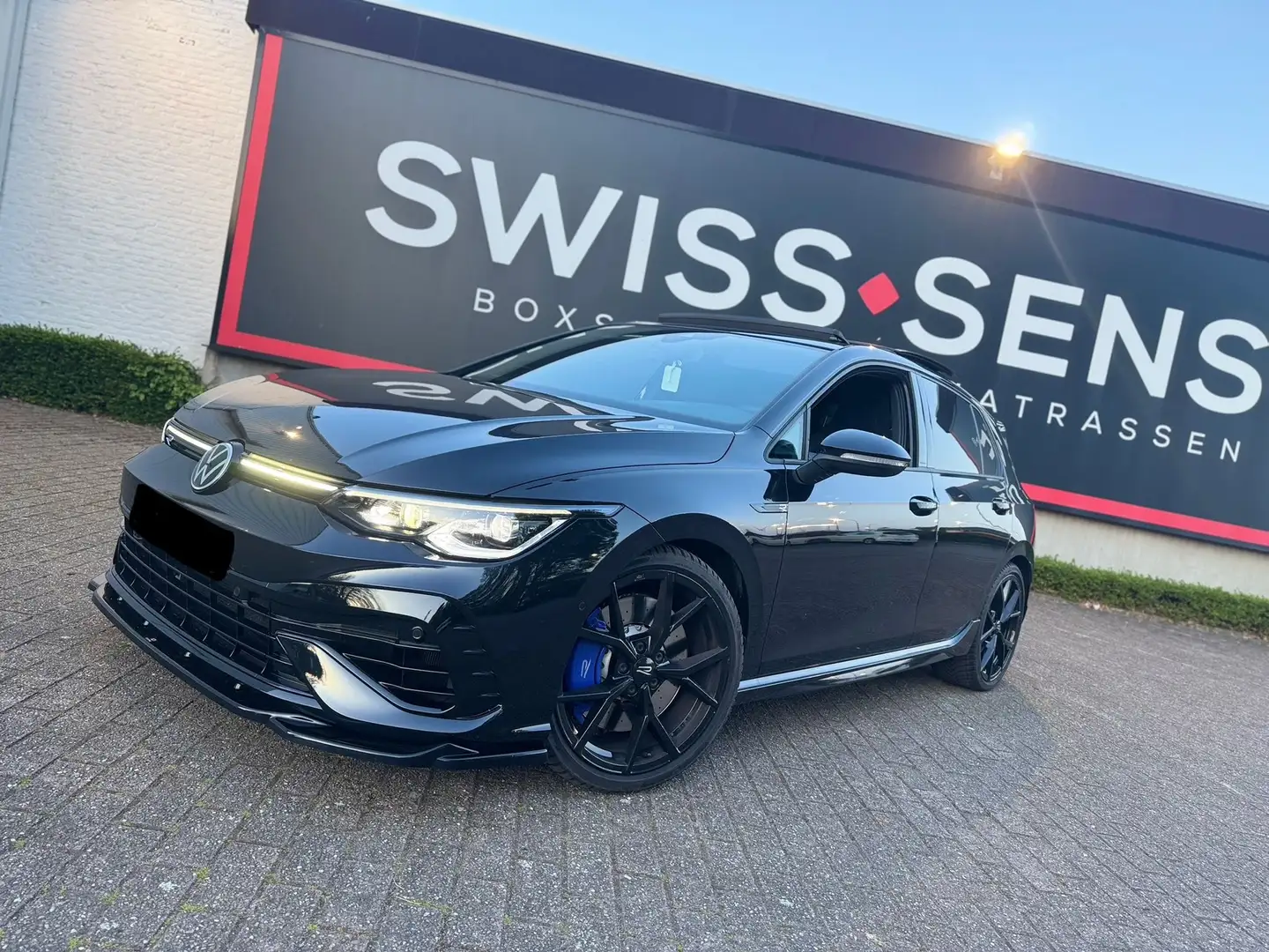 Volkswagen Golf R 2.0 TSI OPF 4Motion DSG - 1