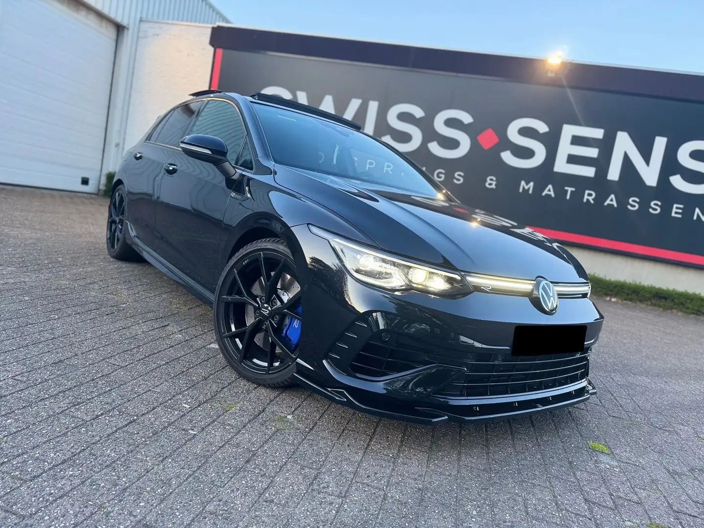 Volkswagen Golf R 2.0 TSI OPF 4Motion DSG - 2