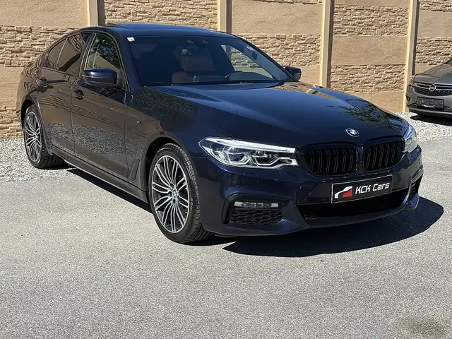 BMW Autres 5er-Reihe 5er 520 d xDrive M-Paket/SCHIEBD./Com...