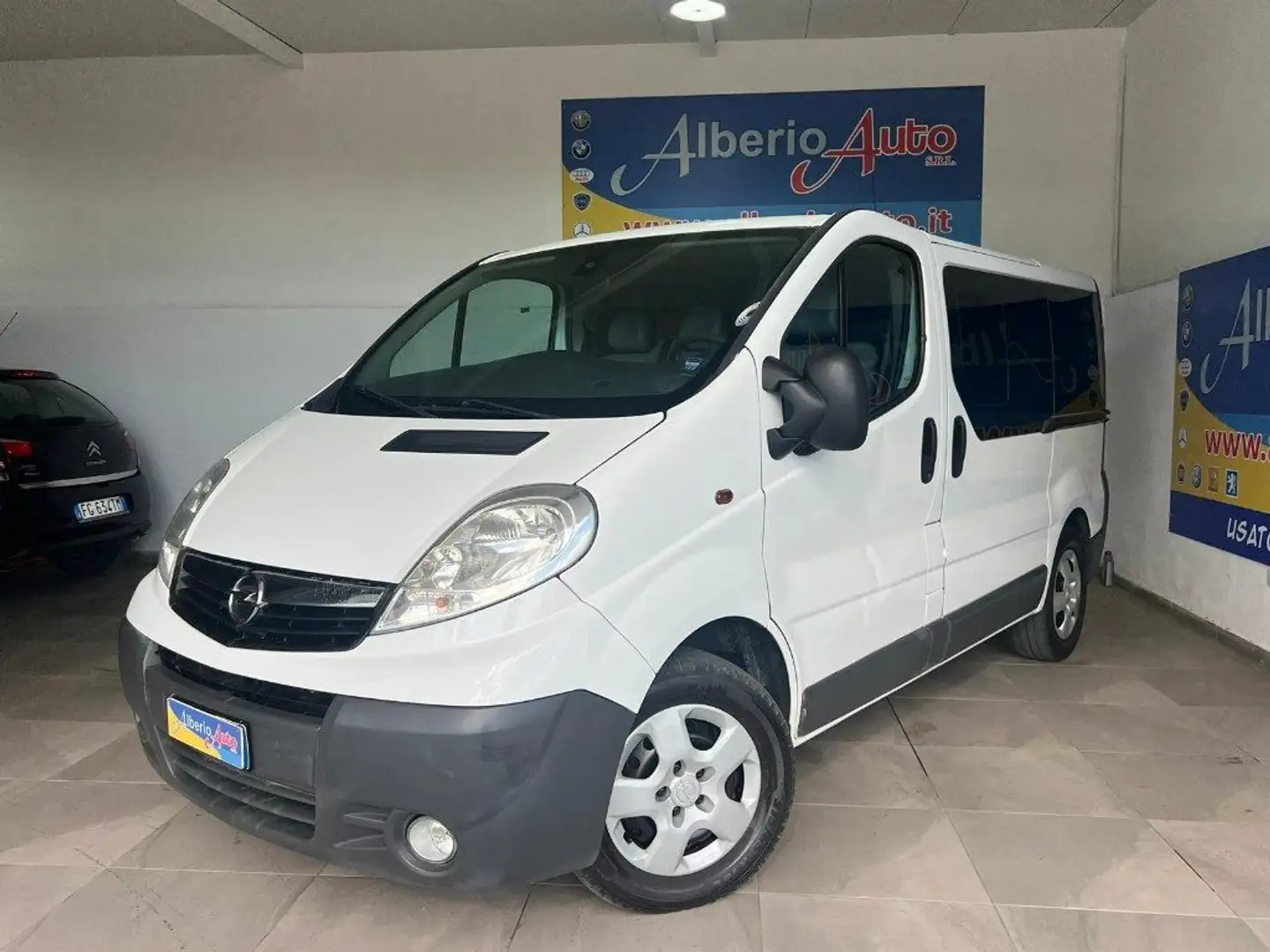 Opel Vivaro 29 2.0 CDTI 120CV ecoFLEX PL-TN Combi 9 posti Fap Bianco - 1