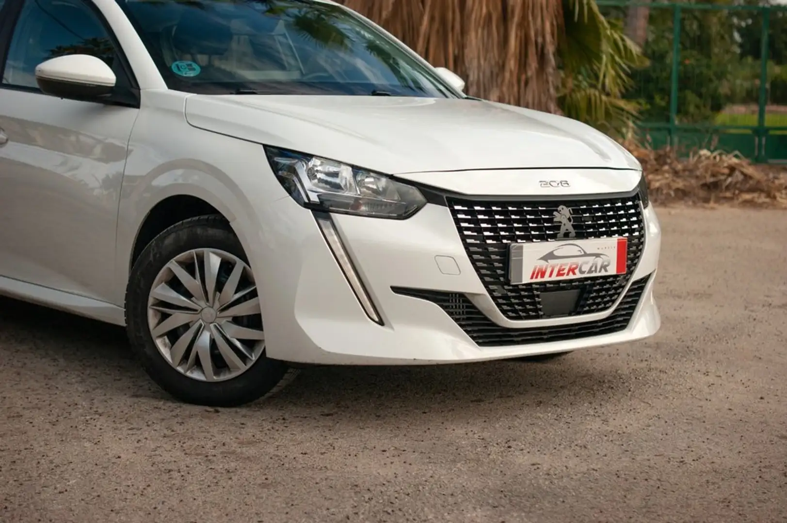 Peugeot 208 BlueHDi 73kW (100CV) Active Pack Blanc - 2