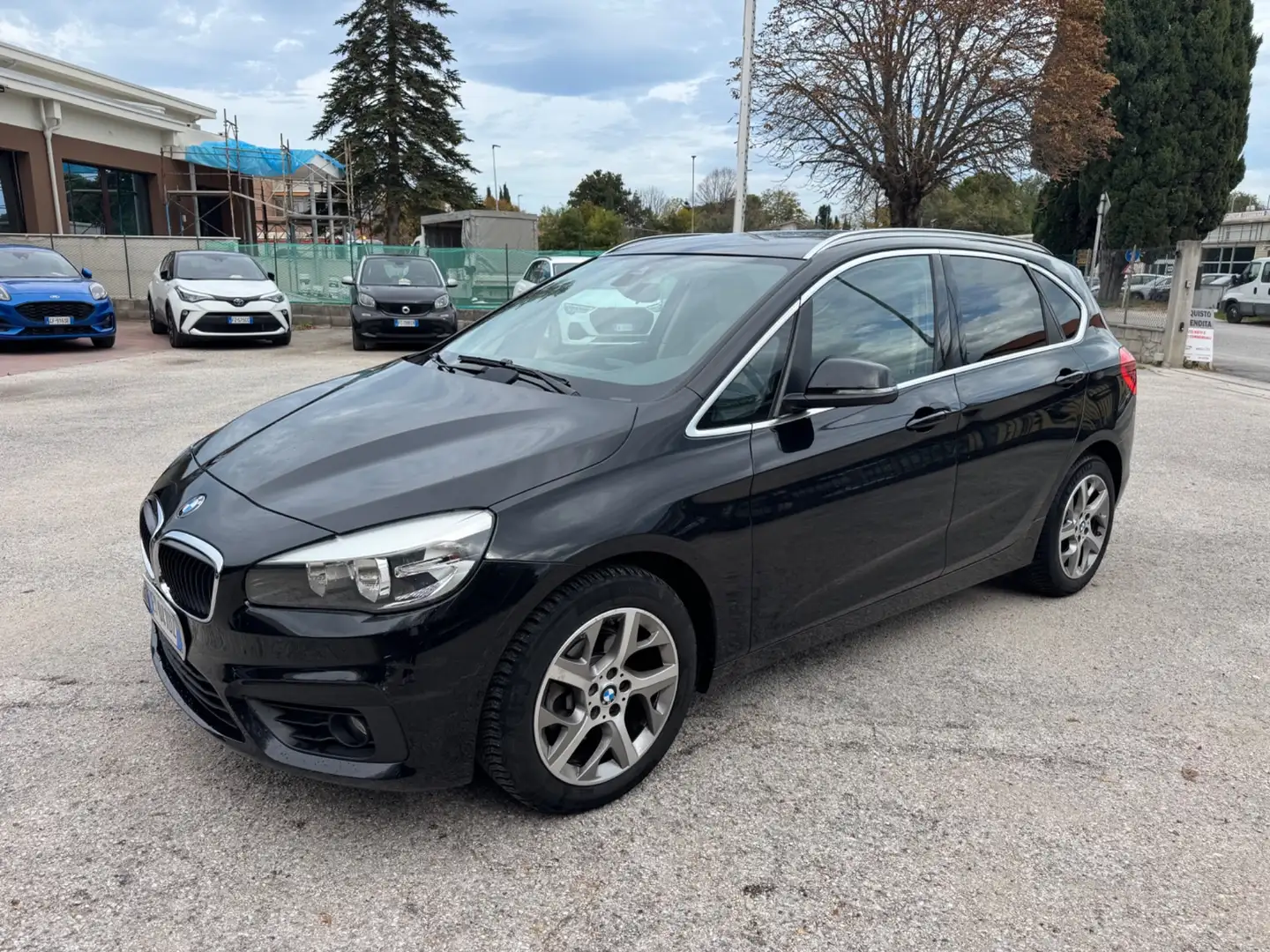 BMW 216 216d Active Tourer Luxury Noir - 1