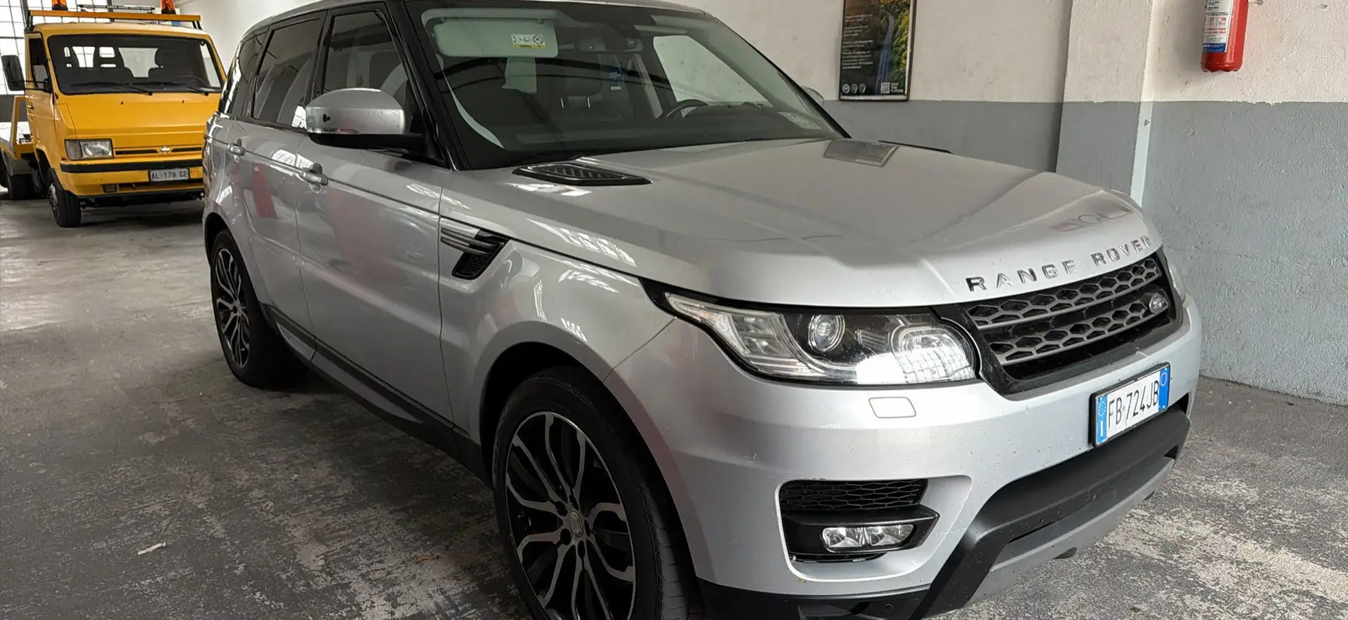 Land Rover Range Rover Sport 3.0 tdV6 Autobiography auto - 2