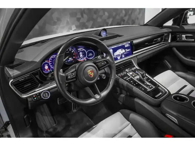 Porsche Panamera view 8