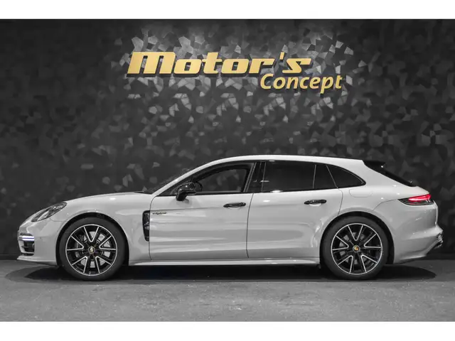 Porsche Panamera view 2