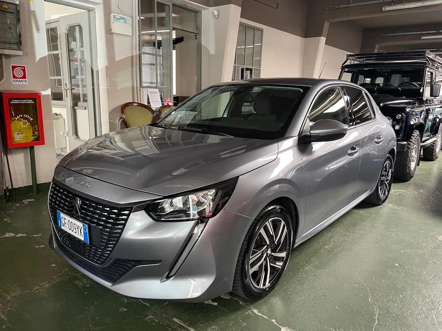 Peugeot 208 1.2  LED-TELECAMERA-NAVI-NEOPATENTATI Gris - 2