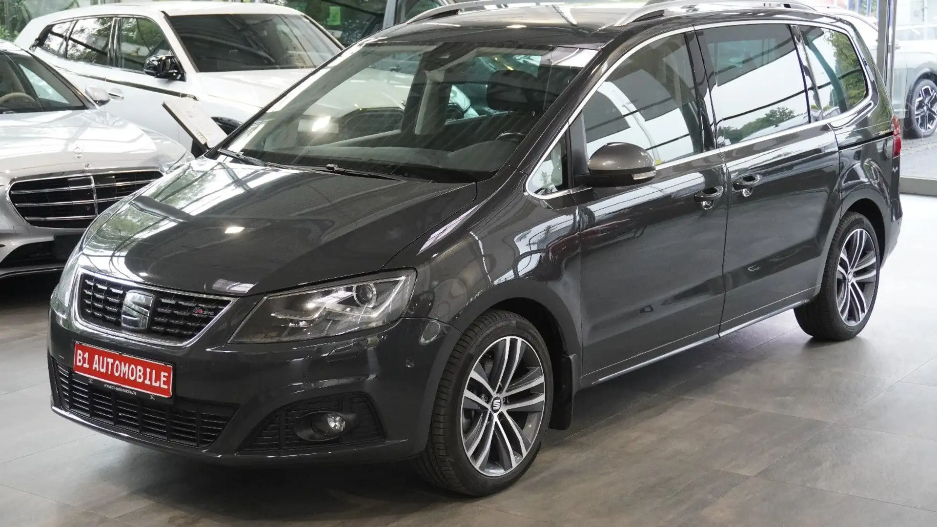 SEAT Alhambra FR-Line Allrad*ACC*AHK*KAM*STHZ*7-SITZ* Gris - 1
