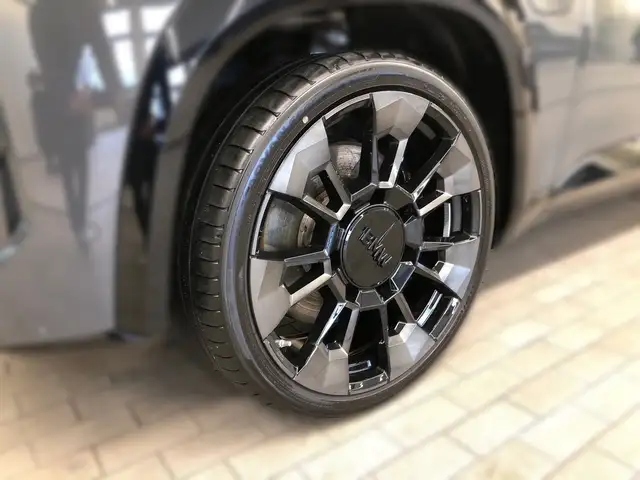 BMW XM 50e Ansicht 3