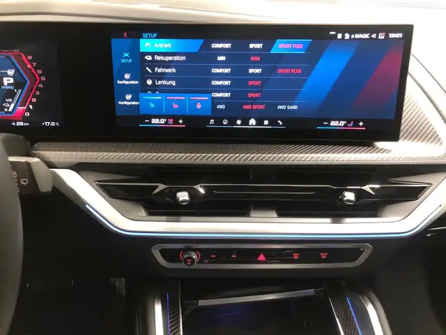 BMW XM 50e Ansicht 5