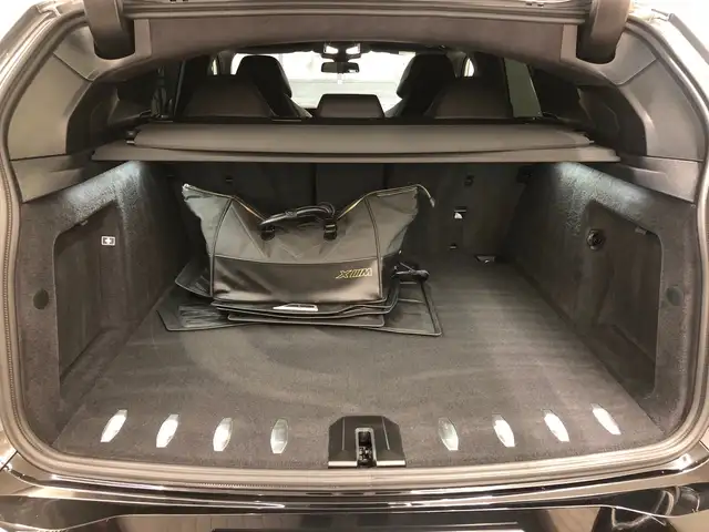 BMW XM 50e Ansicht 11