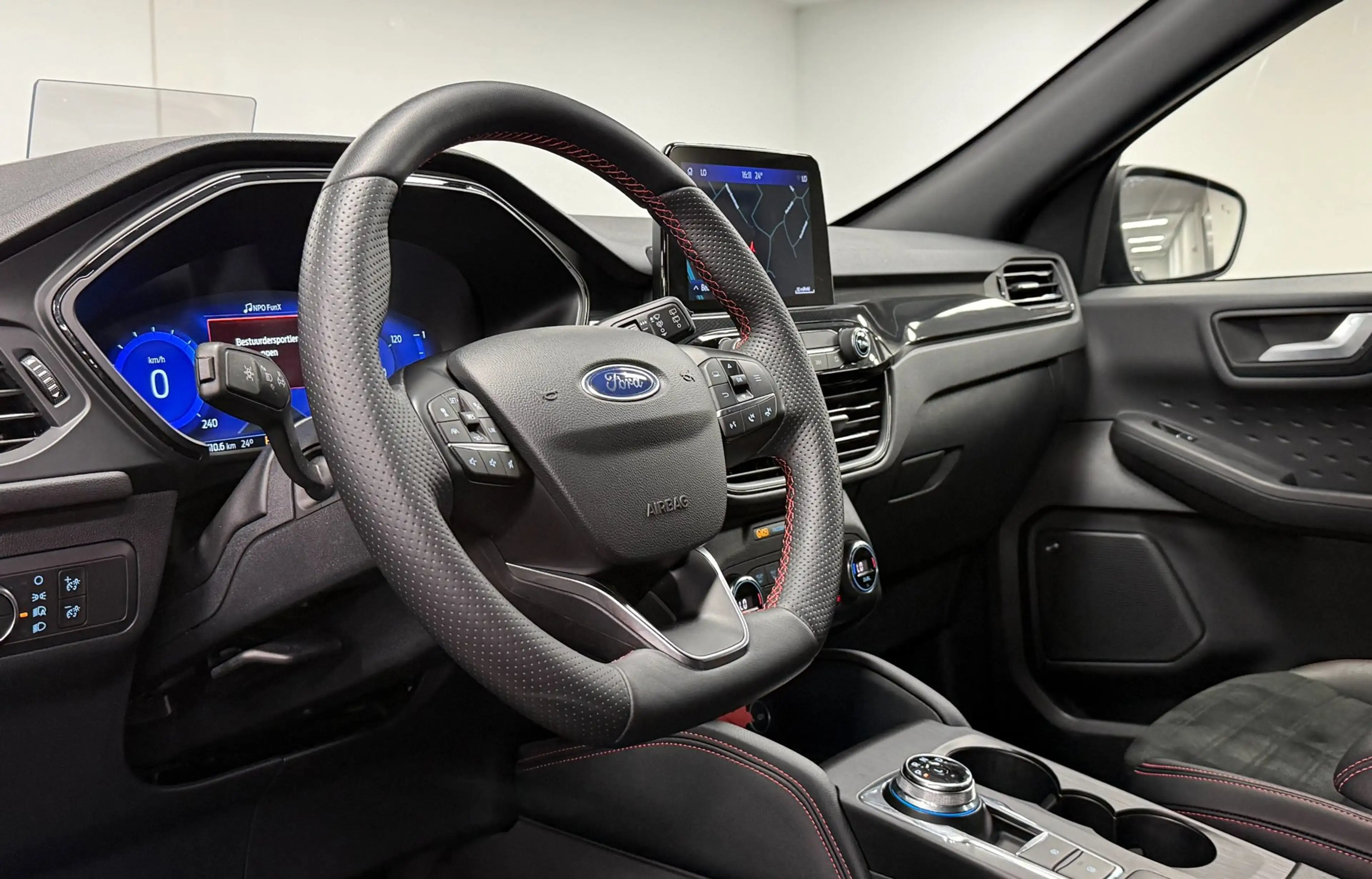 Ford Kuga 2.5 PHEV ST-Line X*Trekhaak*Navi*Camera*B&O*Carpla — photo 6