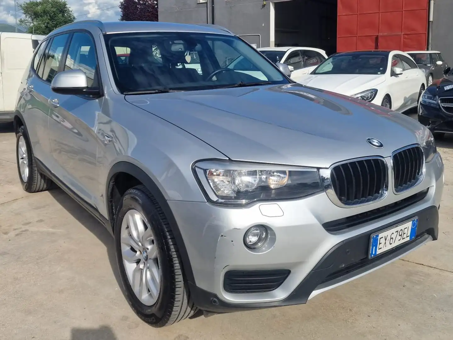 BMW X3 X3 sdrive18d Business auto Gris - 1