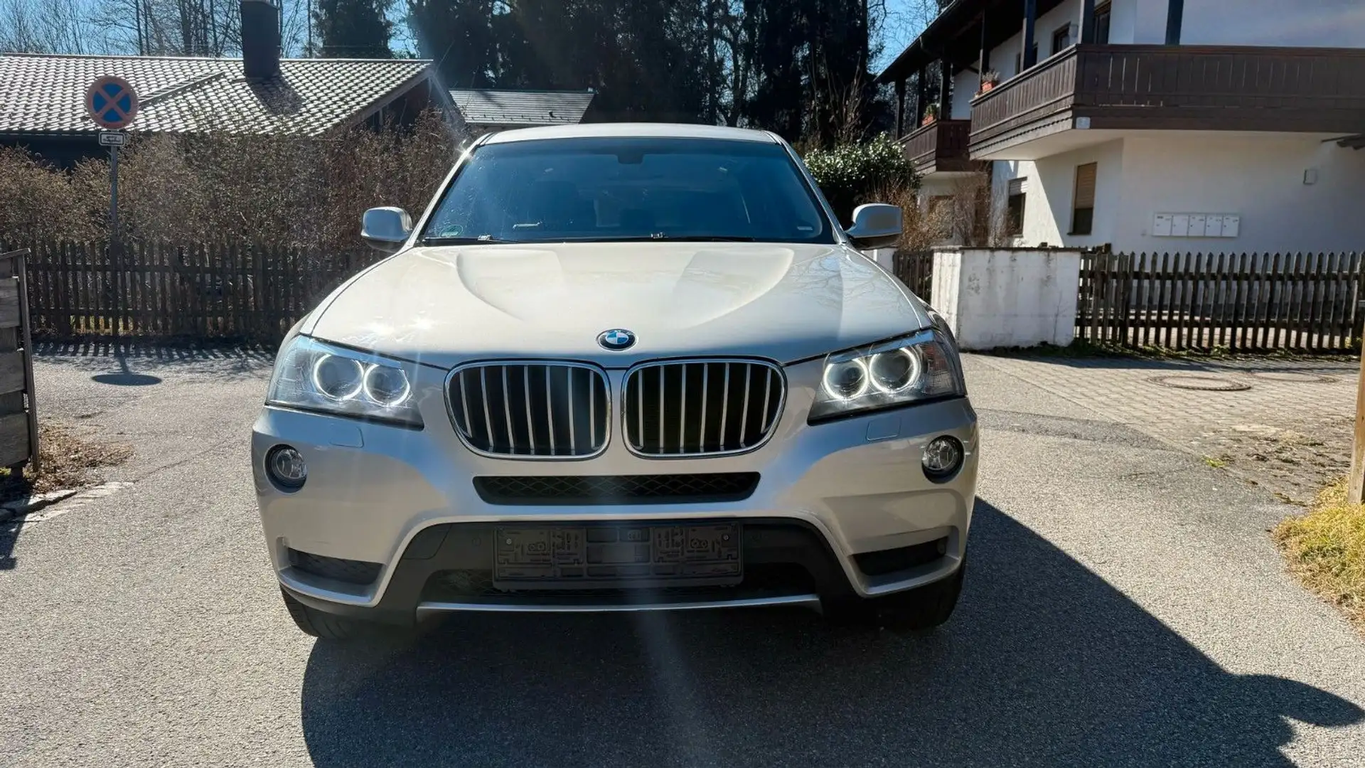 BMW X3 Baureihe X3 xDrive 20 d*AUTO*STHZ*NAVI*LEDER* Silber - 2