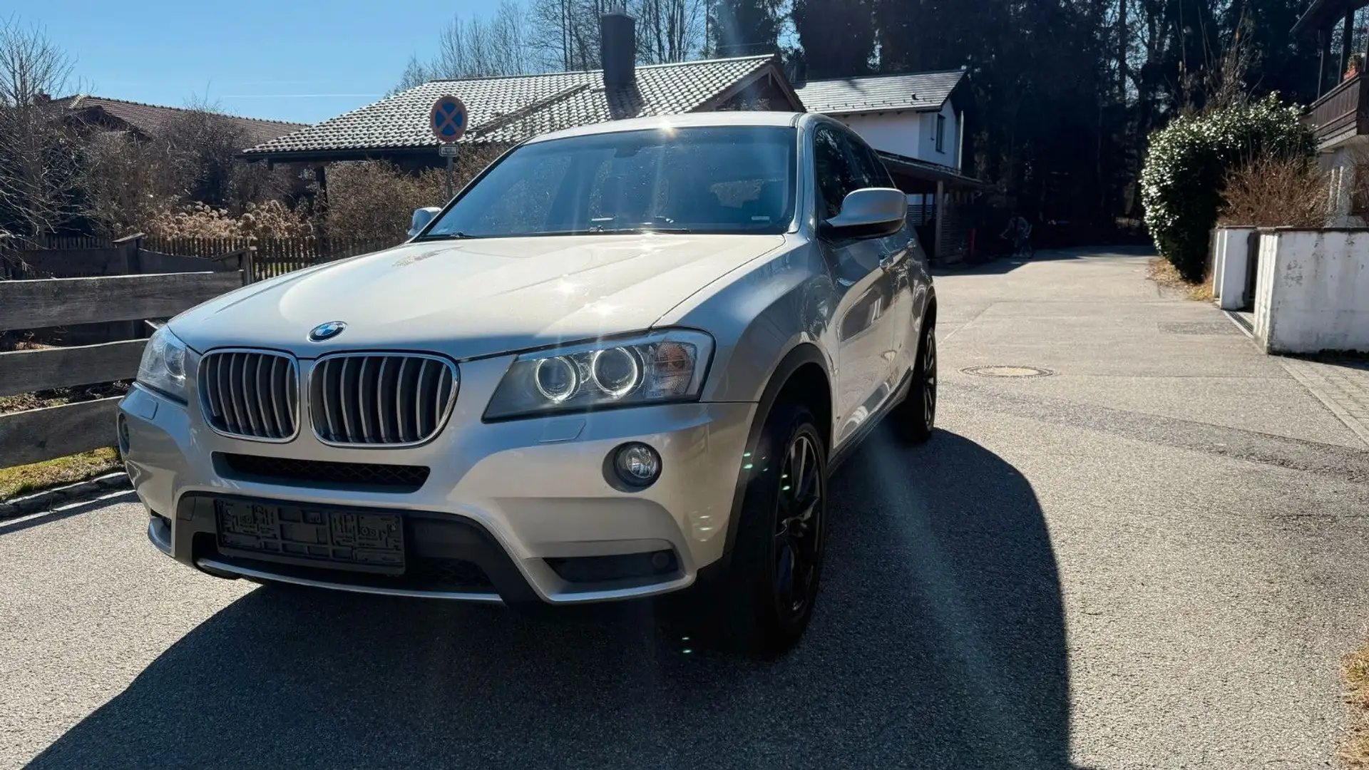 BMW X3 Baureihe X3 xDrive 20 d*AUTO*STHZ*NAVI*LEDER* Silber - 1