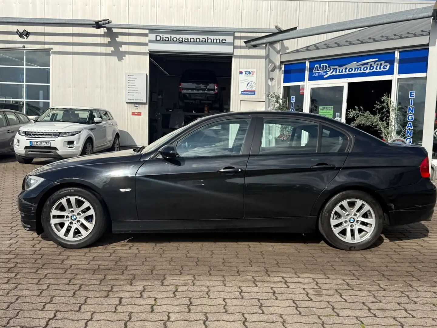 BMW 318 i Limousine Zwart - 2