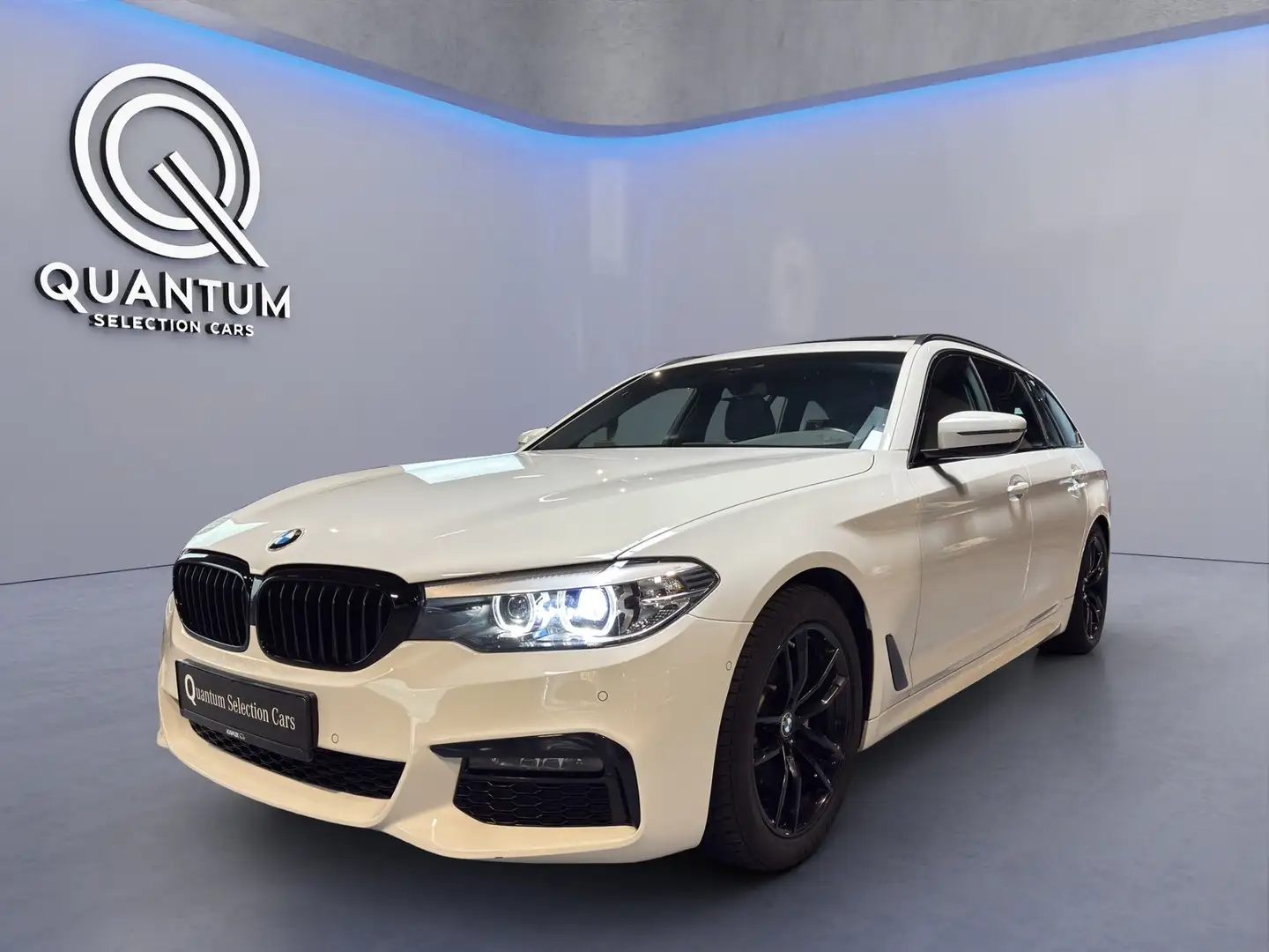 BMW 520 d M Sport *Pano*Shadow-Line*LED*NAVI* Weiß - 1