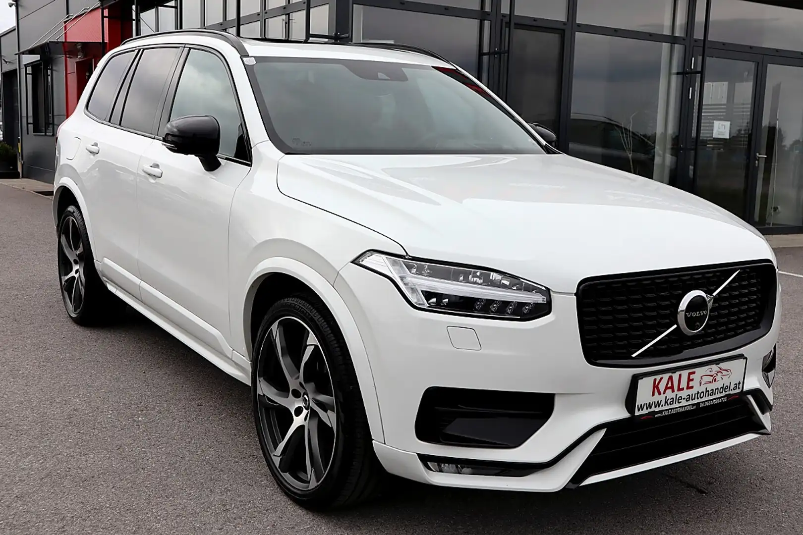 Volvo XC90 B5 AWD R-Design *1.Besitz*7-Sitzer* Weiß - 2