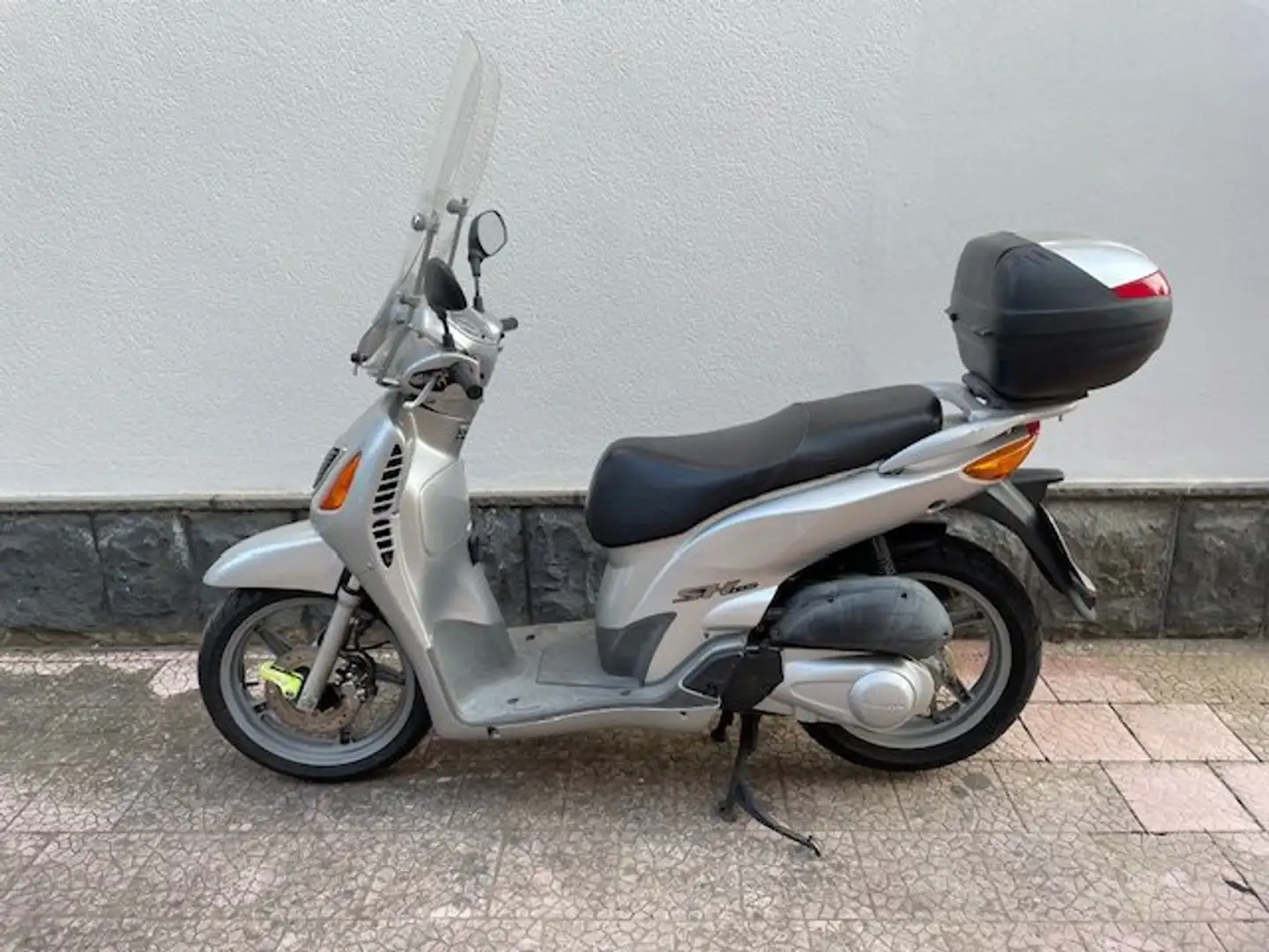 Honda SH 150 Argento - 1