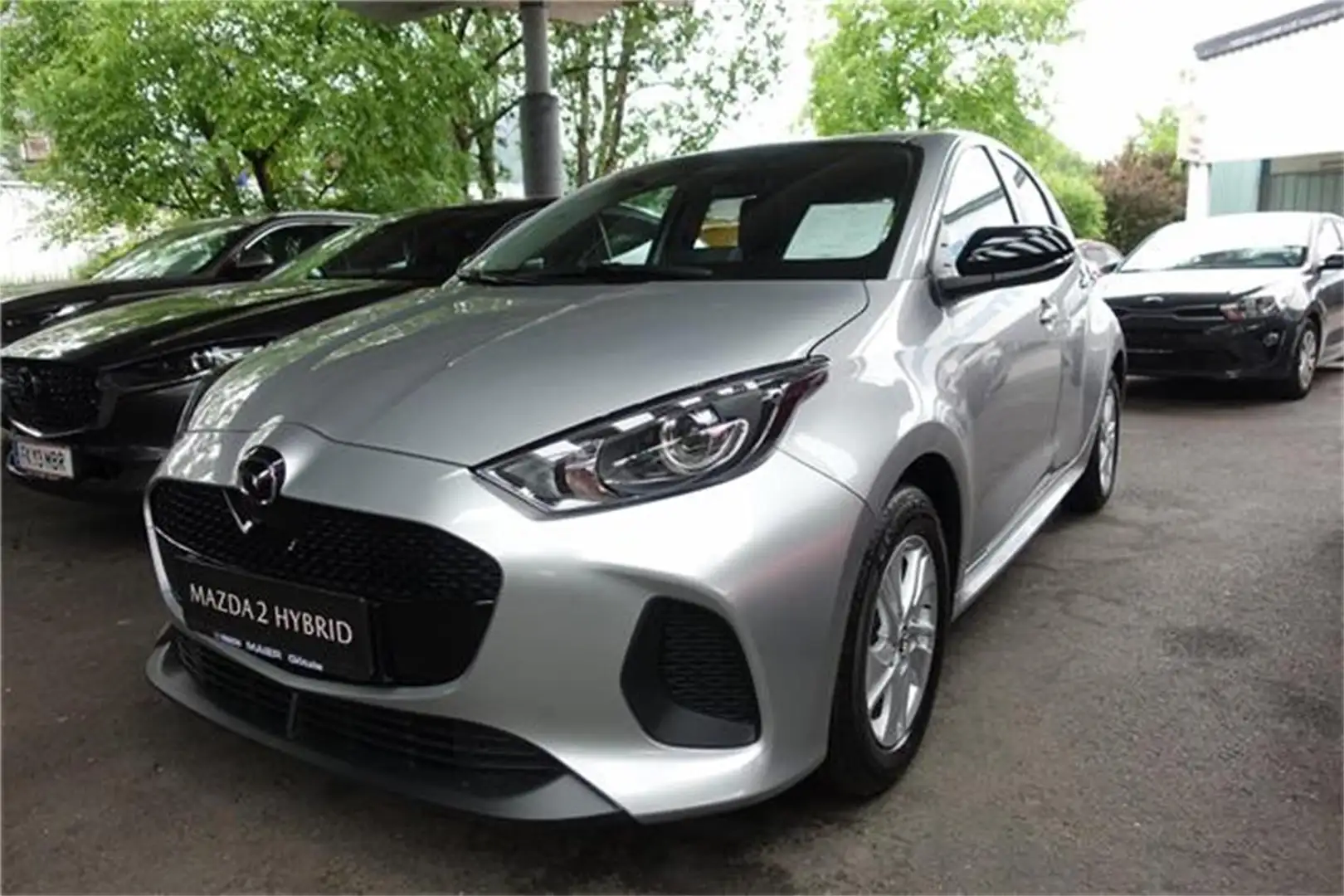 Mazda 2 Hybrid Centre Line Aut. Silber - 1