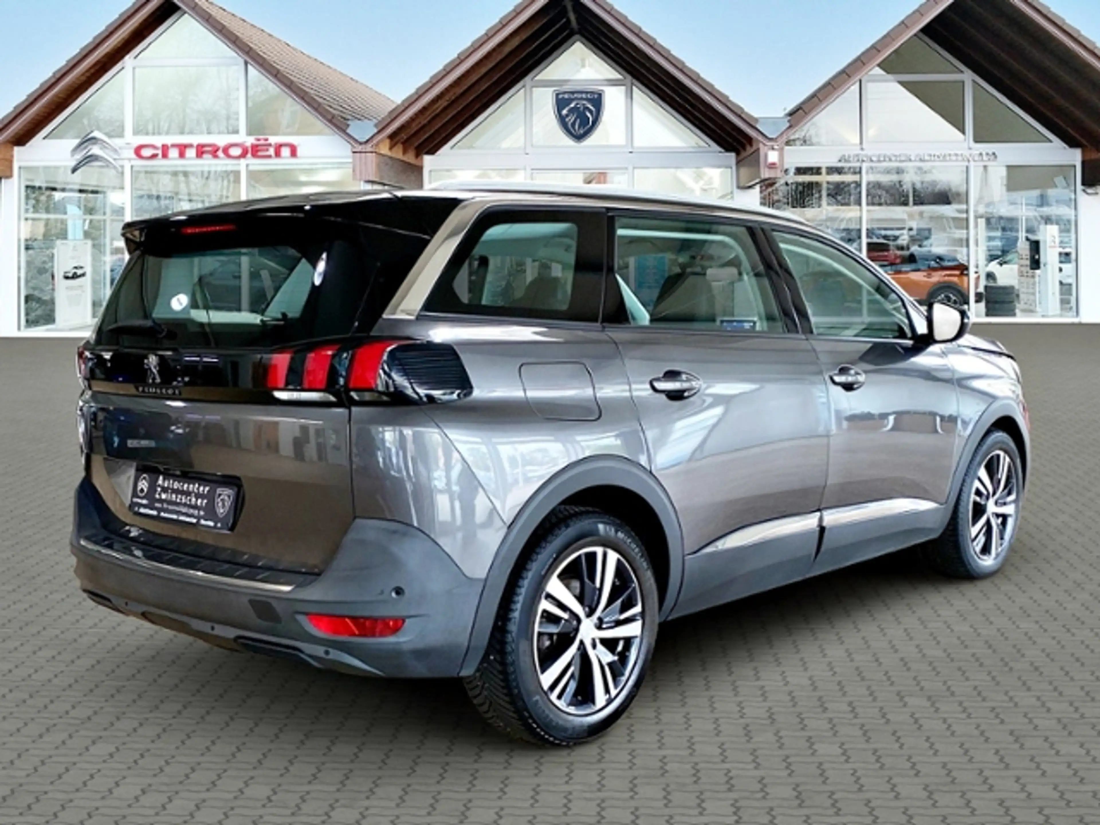 Peugeot 5008 Allure — photo 4