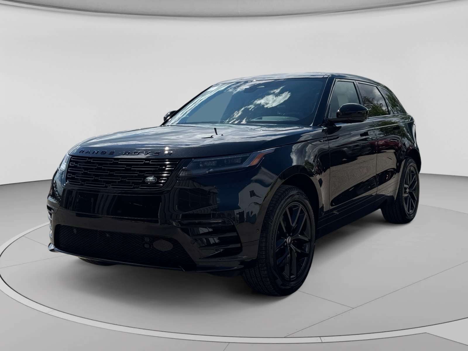 2026 Land Rover Range Rover Velar P340 Dynamic SE