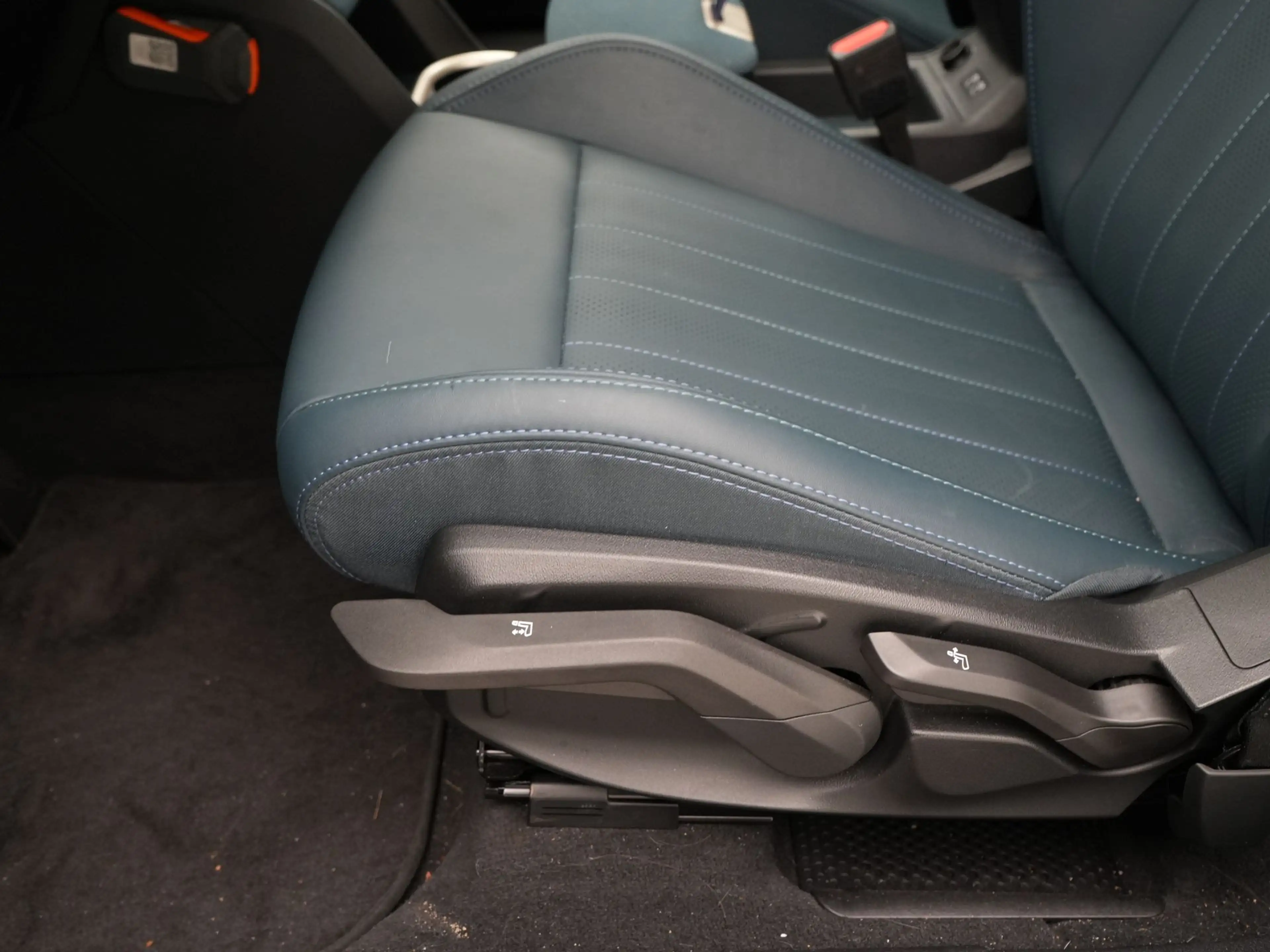 MINI Countryman C Favoured Pakket M — photo 15
