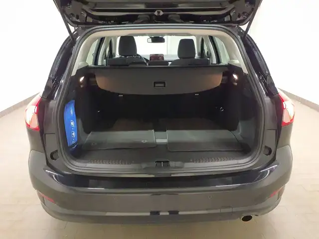Ford Focus view 16