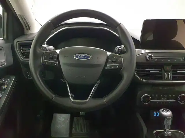 Ford Focus view 7