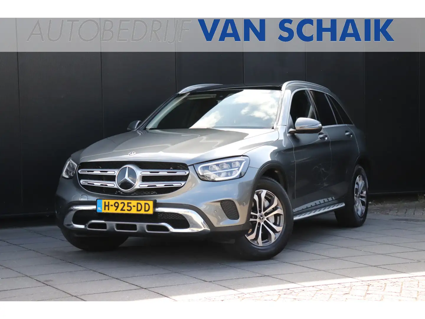 Mercedes-Benz GLC 200 Business Solution Limited | LEDER | PANO | CAMERA Grijs - 1