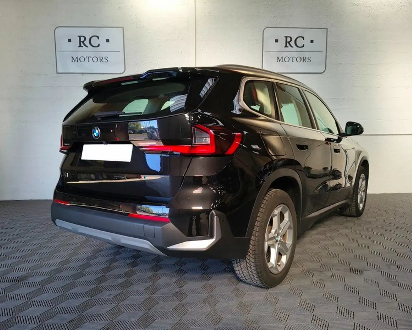 BMW X1 xDrive25e 245 ch. Business design Noir - 2