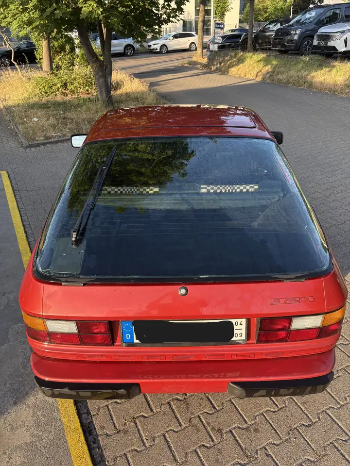 Porsche 924, foto 2