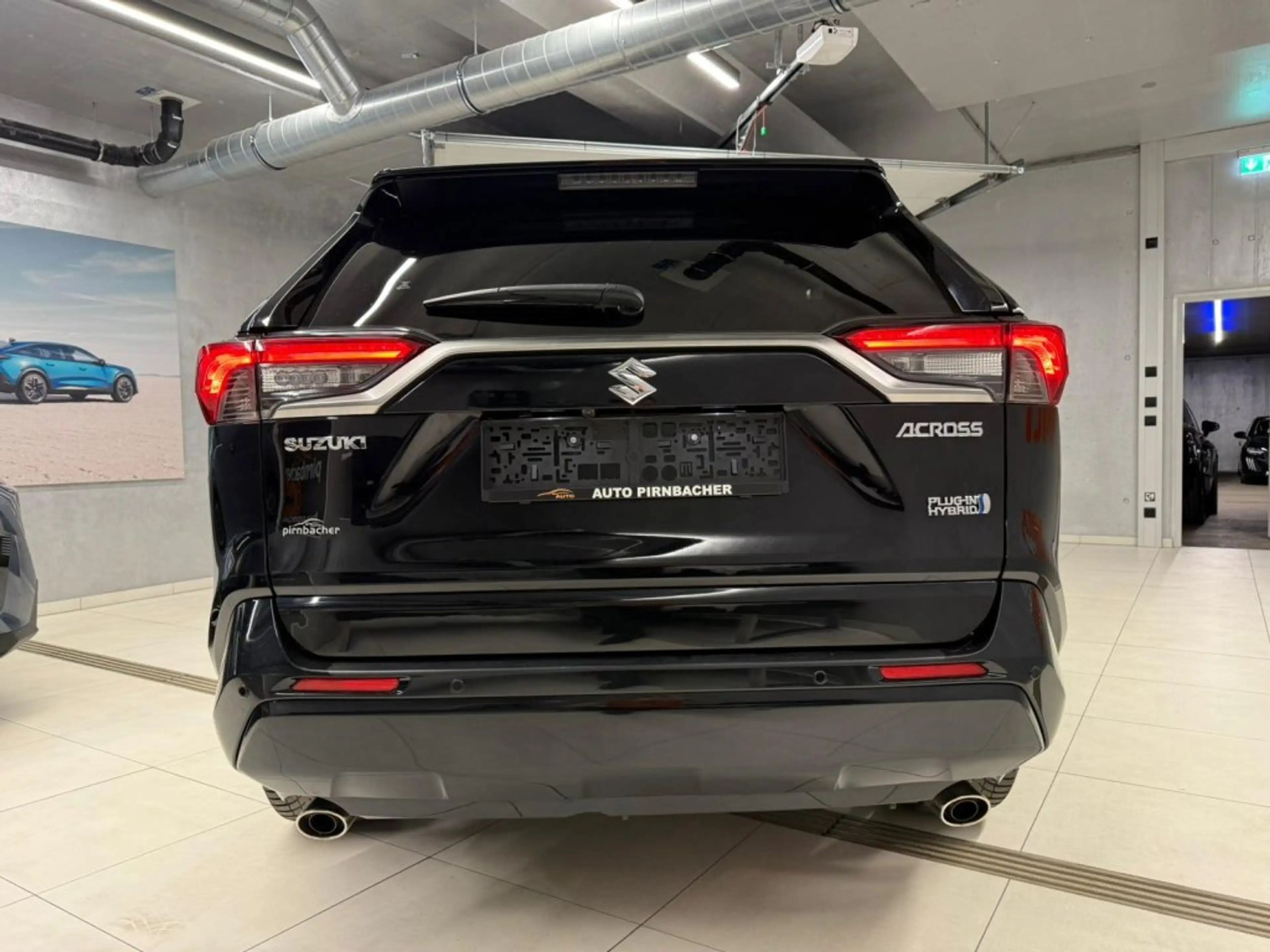 Suzuki Across 2.5 PHEV E-FOUR E-CVT flash — photo 4