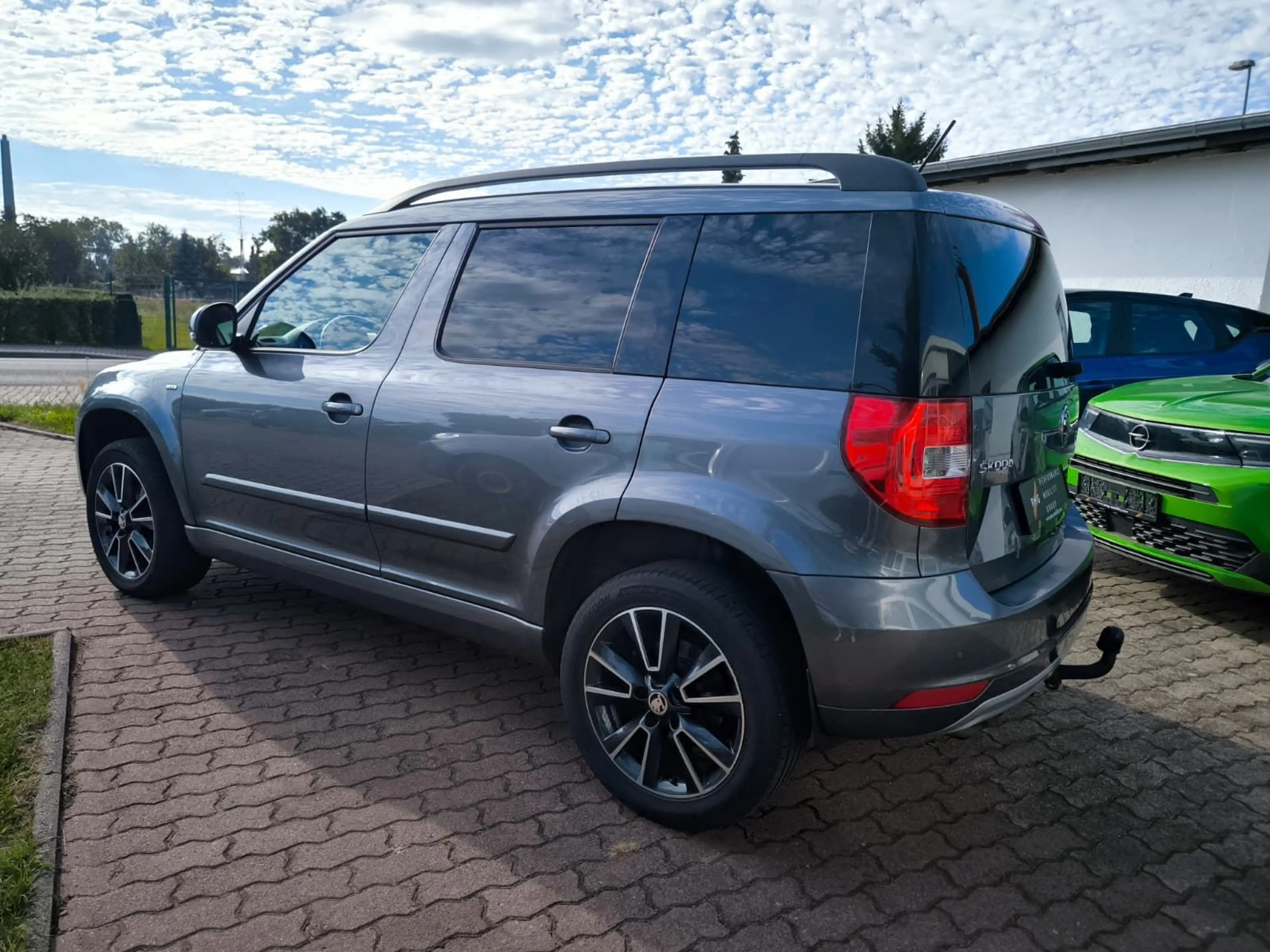 Skoda Yeti 1.4 TSI Drive AHK/Sitzheizung/Navigation — photo 4