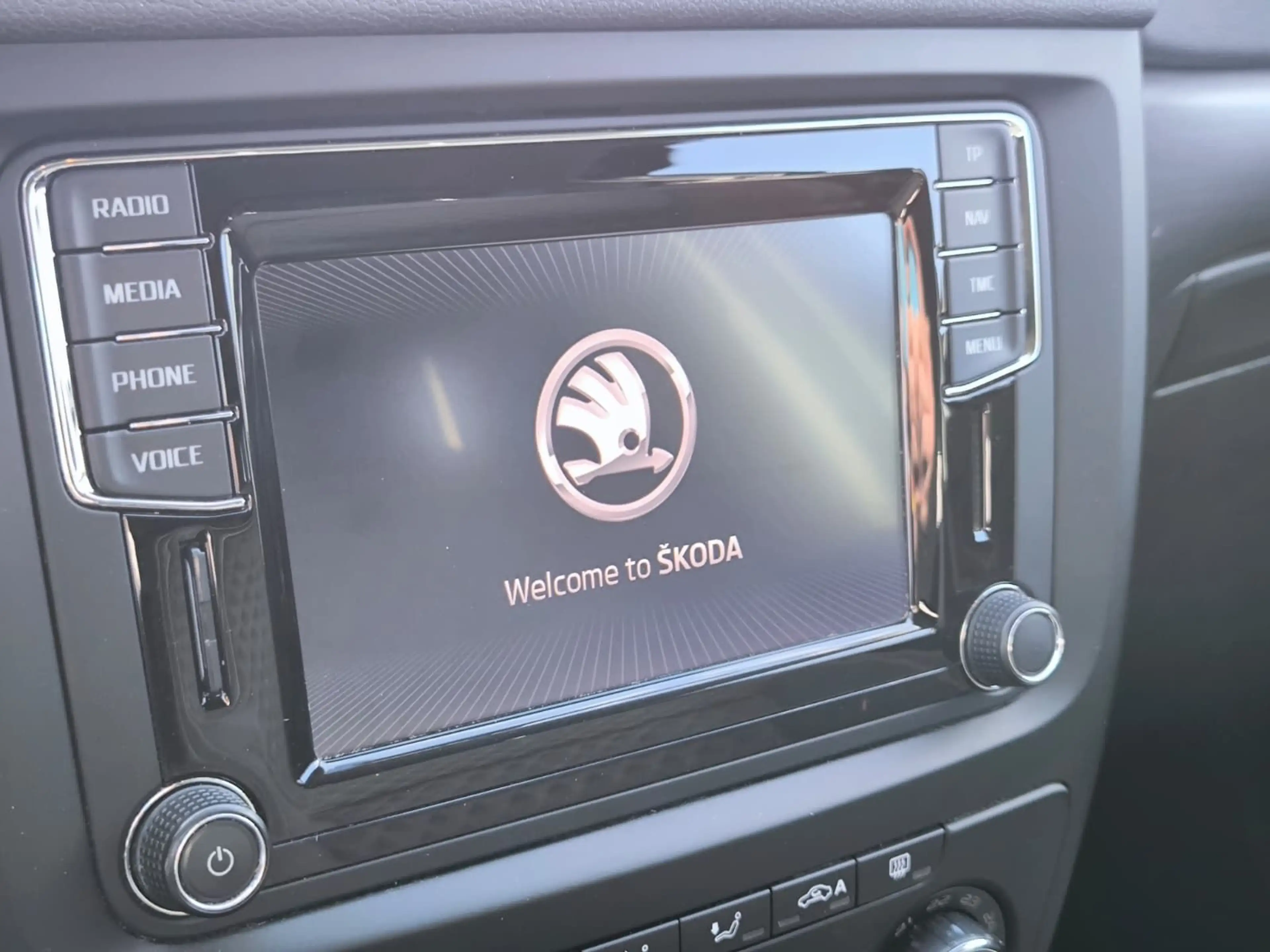 Skoda Yeti 1.4 TSI Drive AHK/Sitzheizung/Navigation — photo 13