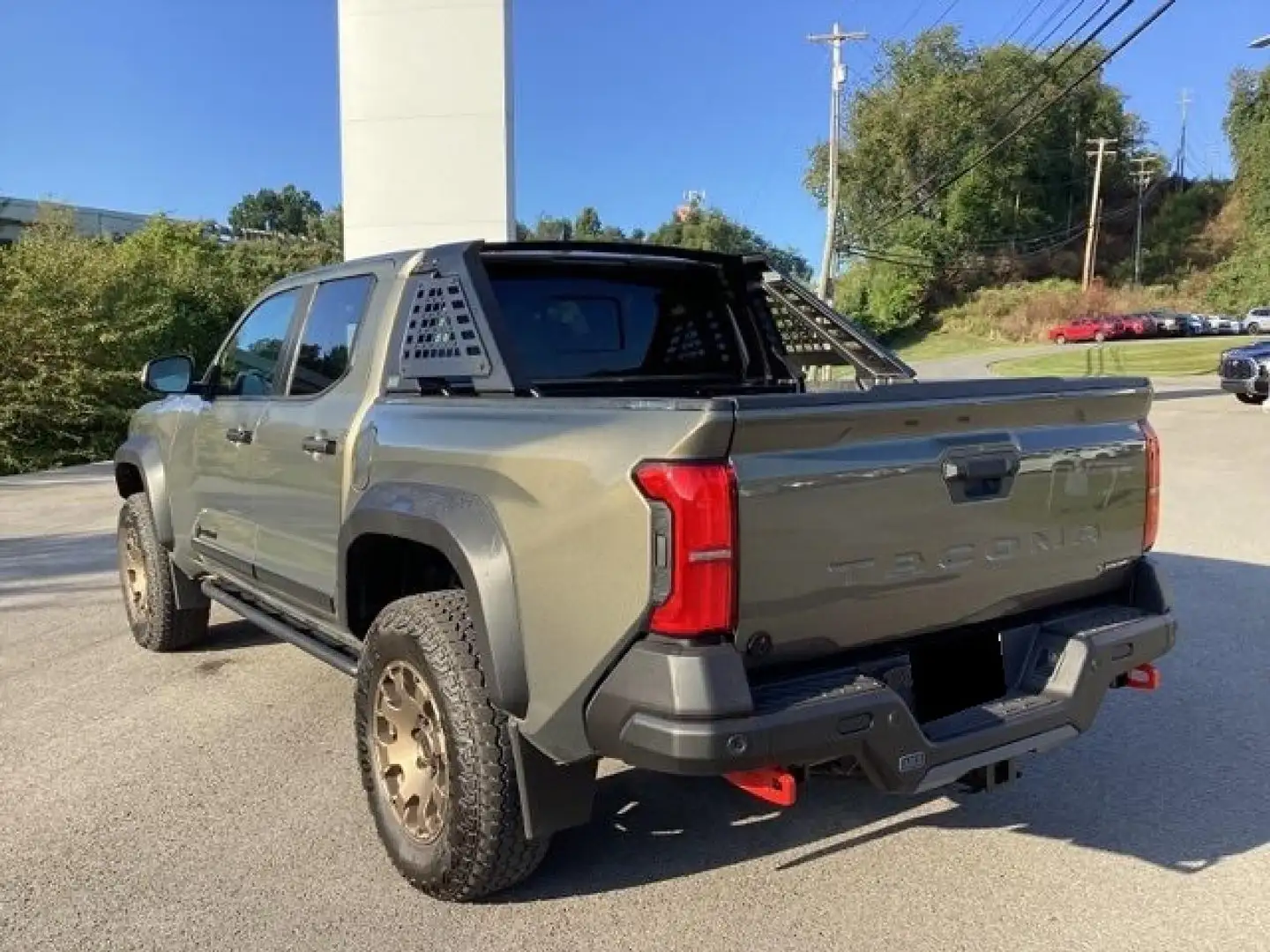 Toyota Tacoma 4X4 Double Cab Hybrid Trailhunter Gris - 2