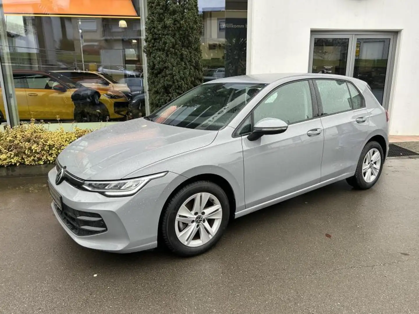 Volkswagen Golf Life 1.5 TSI 6-Gang Gris - 2