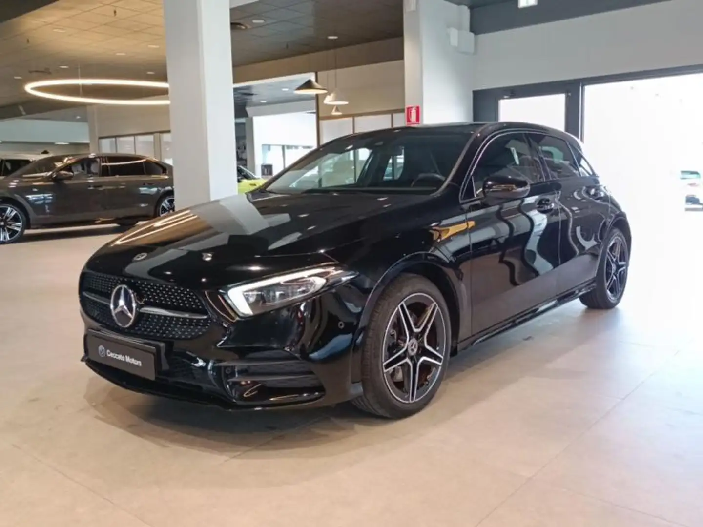 Mercedes-Benz A 250 e eq-power Premium auto Nero - 1