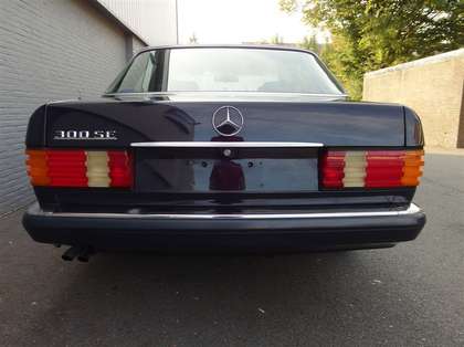 Mercedes-Benz S 300 schitterende W126 uit Japan