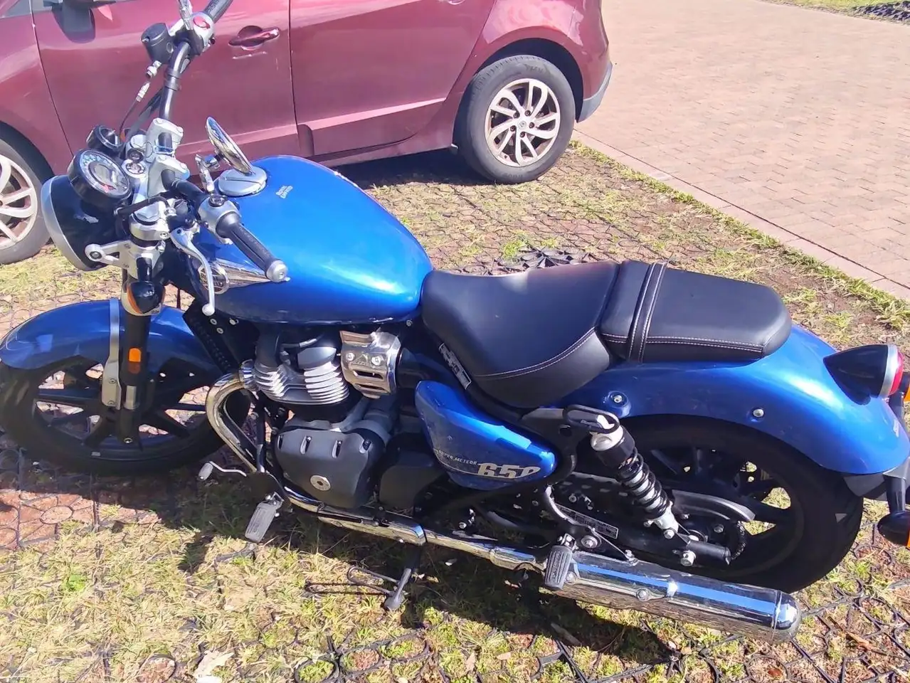 Royal Enfield Super Meteor 650