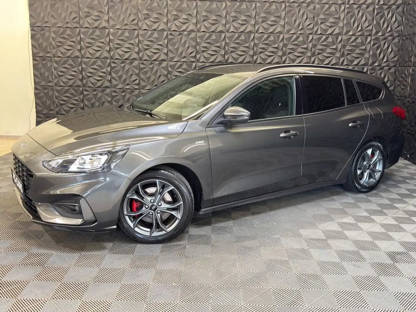 Ford Focus 1.5 EcoBlue TDCi ST-Line Grau - 2