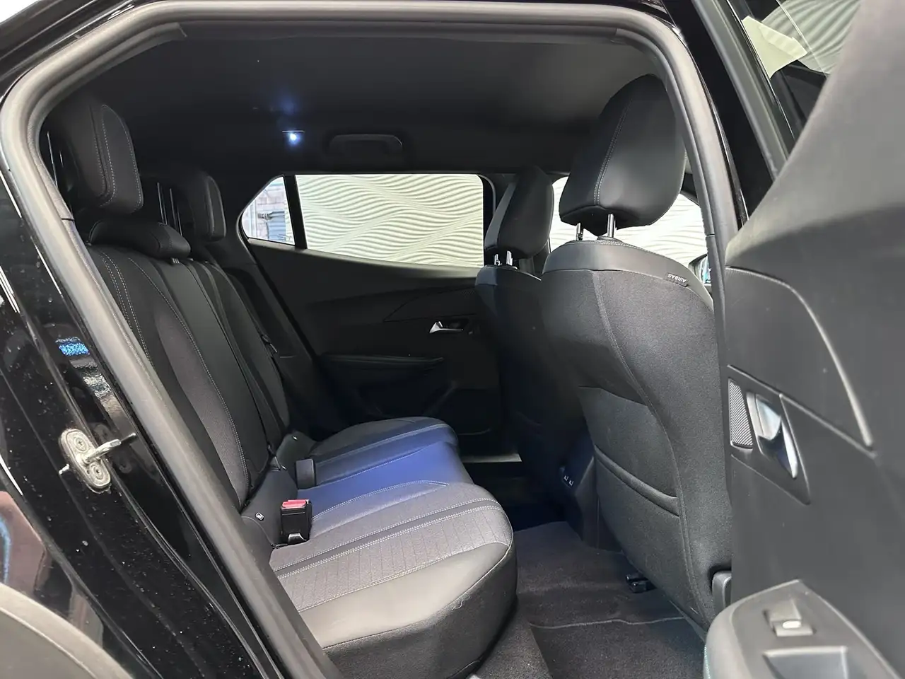 Peugeot 2008 1.2i*S&S*ALLURE*CARPLAY*39.455 KM!!!*, миниатюра 29