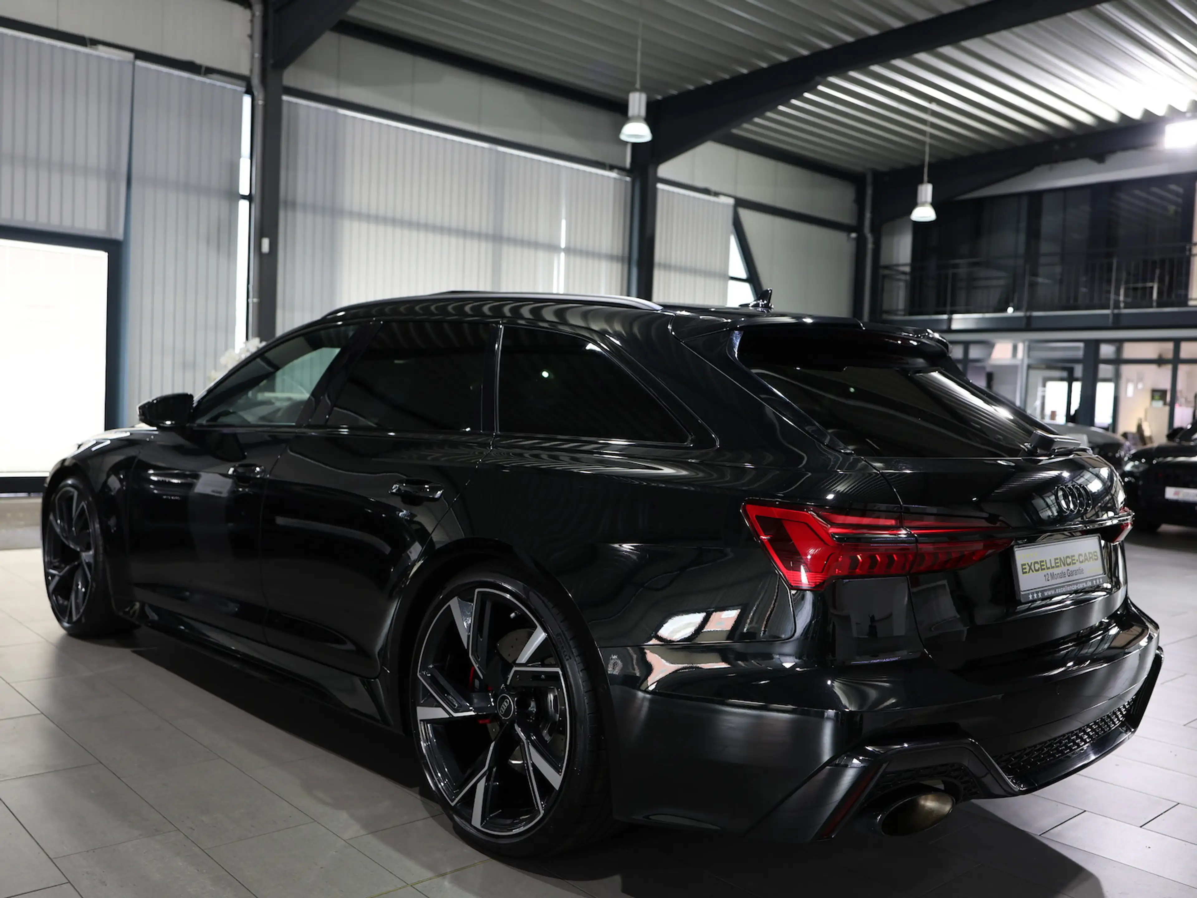 Audi RS6 Avant 4.0 TFSI Q BLACK+EXCLUSIVE / PANORAMA — photo 13