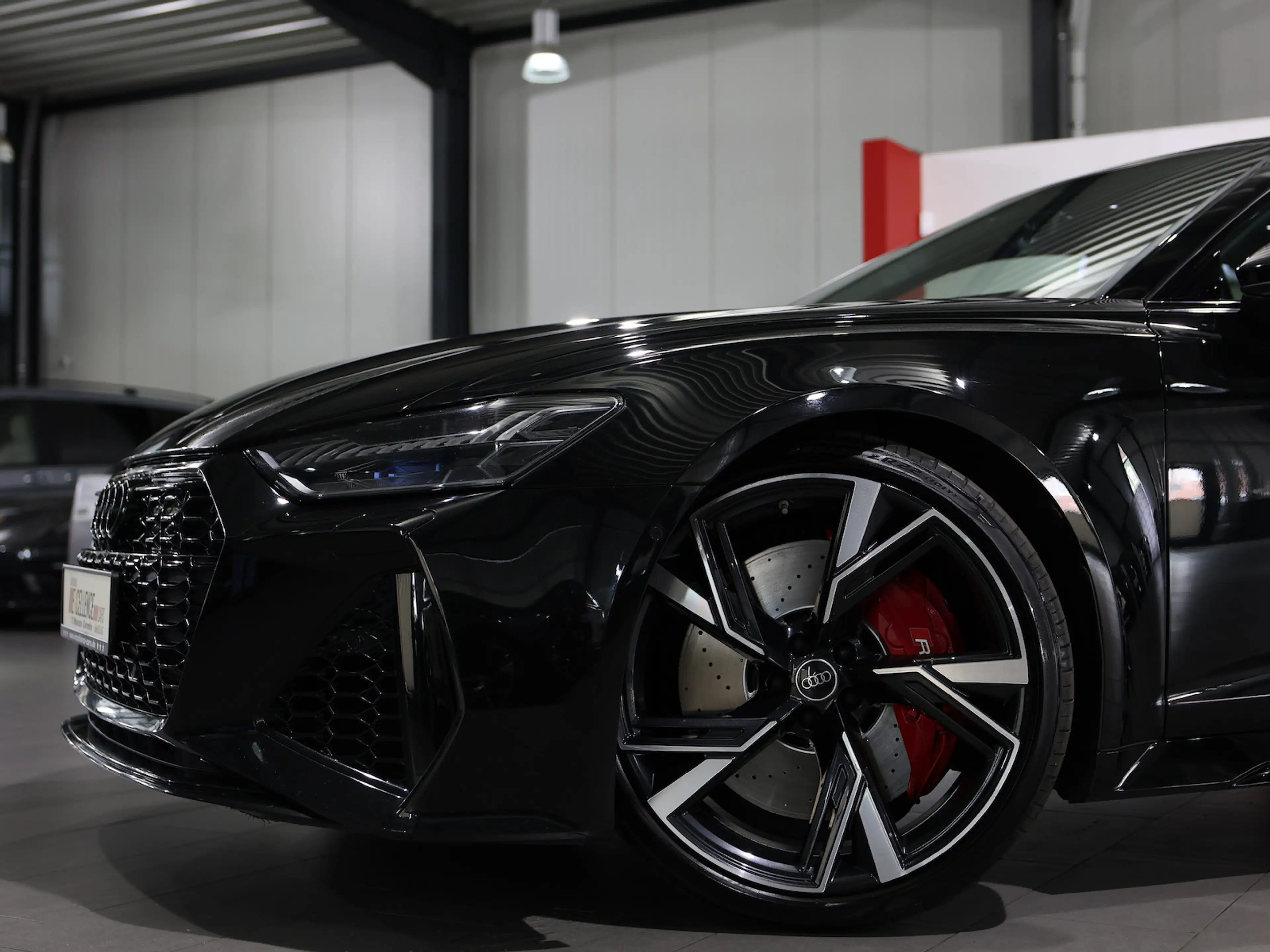 Audi RS6 Avant 4.0 TFSI Q BLACK+EXCLUSIVE / PANORAMA — photo 7