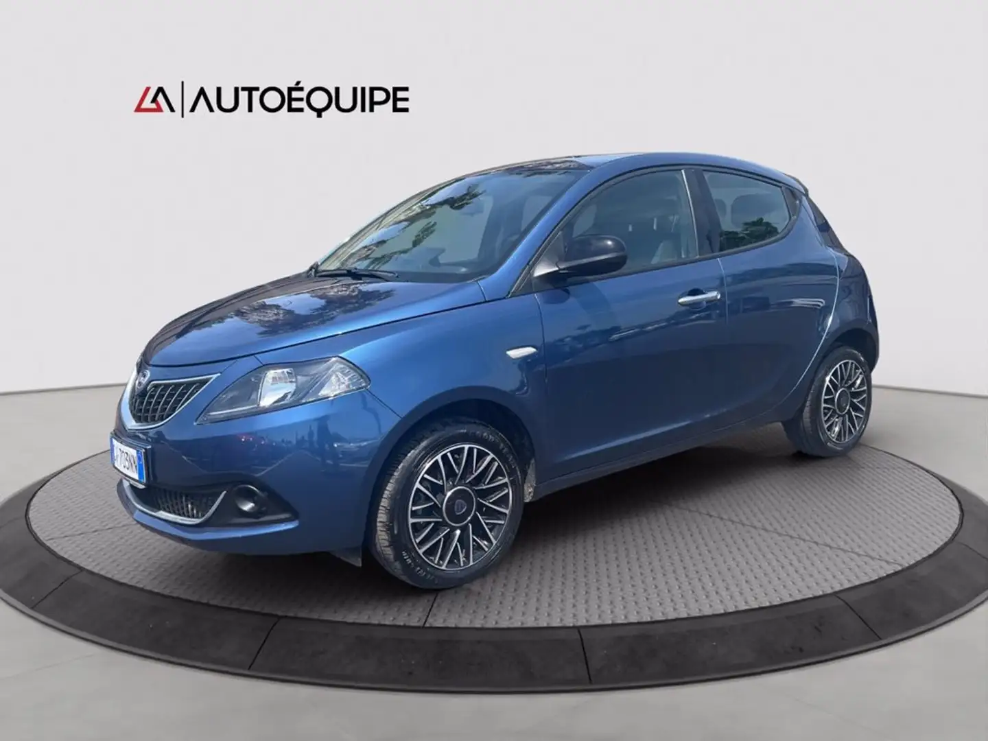 Lancia Ypsilon 1.0 firefly hybrid Platino s&s 70cv Bianco - 1