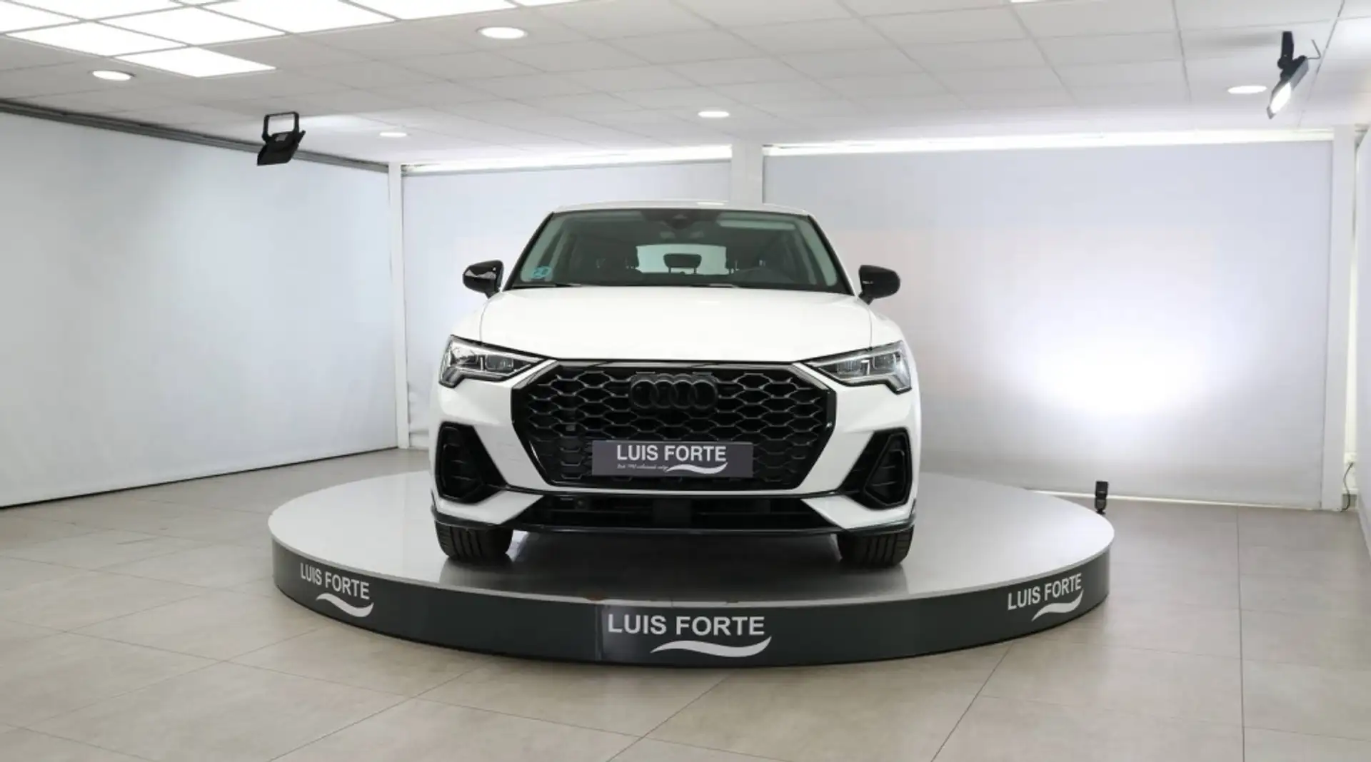 Audi Q3 Sportback 35 TDI Advanced Weiß - 2