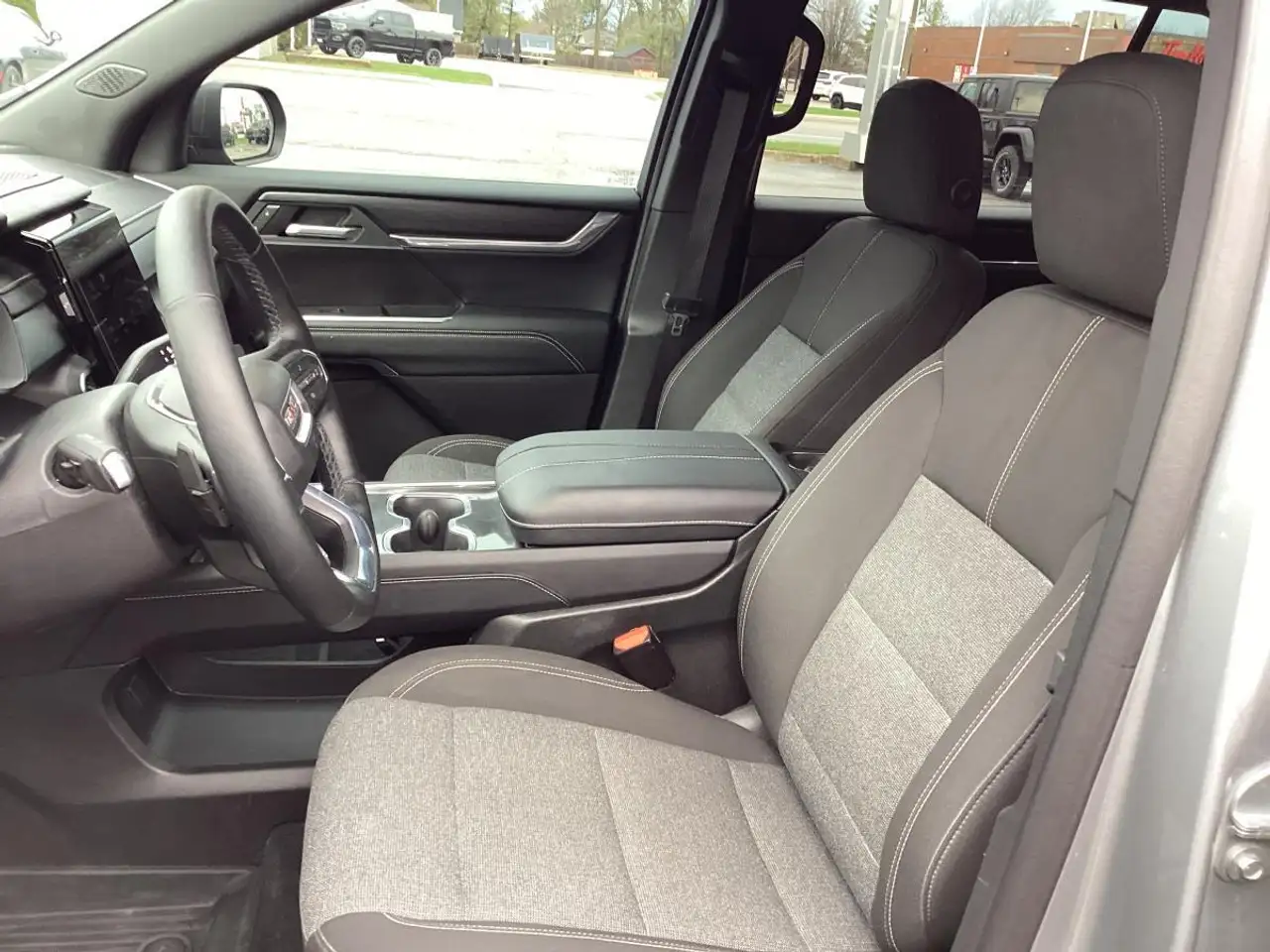 GMC Acadia снимка GMC Acadia