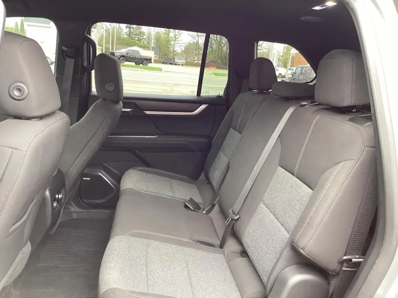 GMC Acadia снимка GMC Acadia