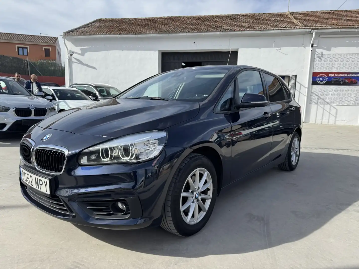 BMW 218 218dA Active Tourer Luxury Bleu - 1
