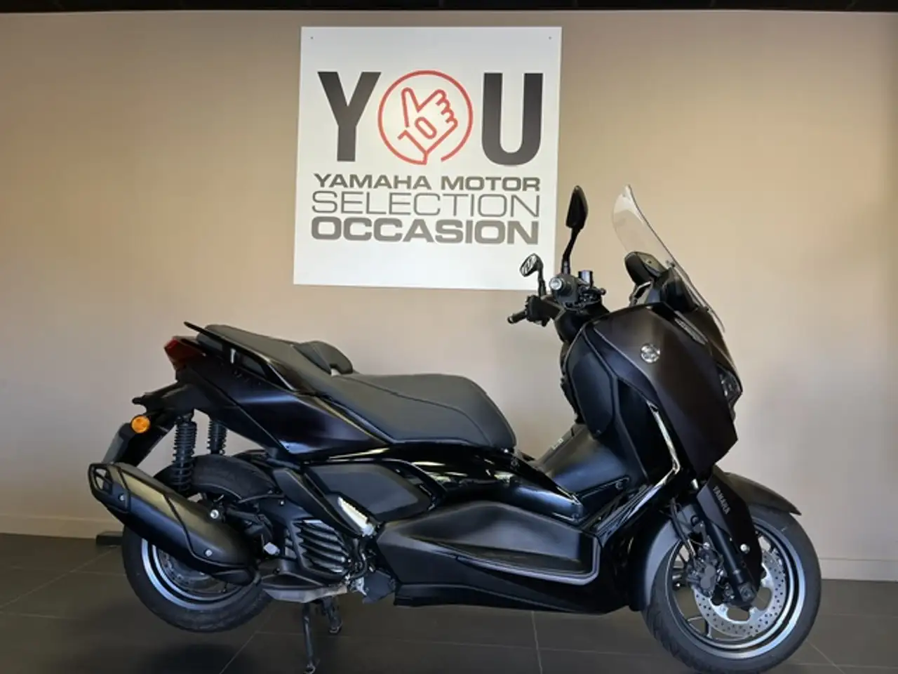 Yamaha X-Max 125
