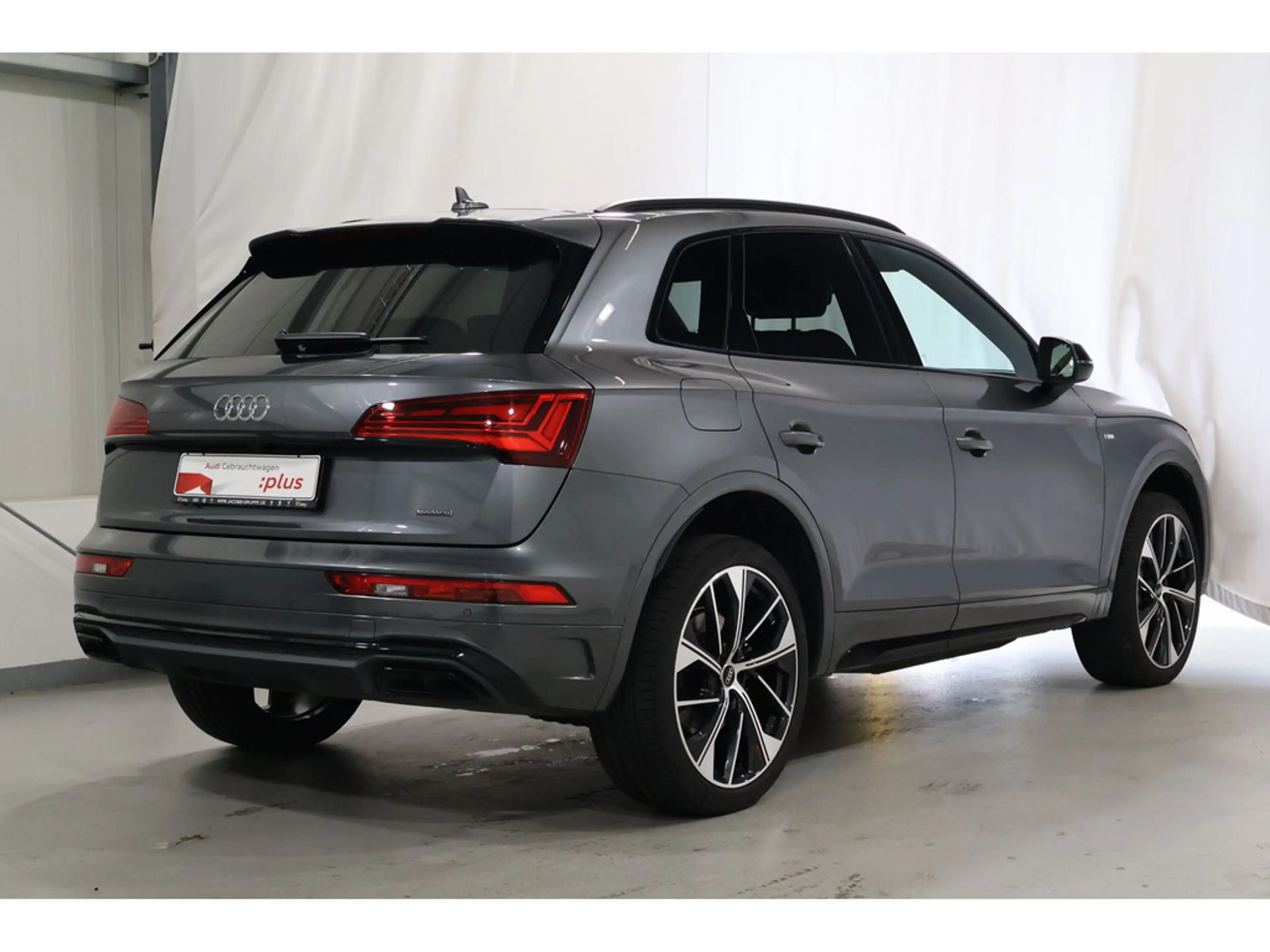 Audi Q5 40 TDI quattro S line Matrix*Head-Up*R-Kamera * — photo 3